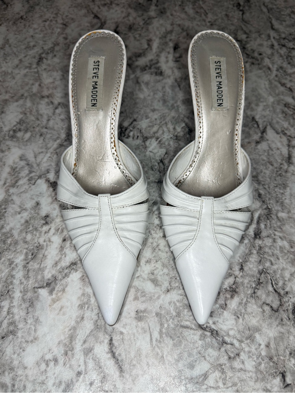 Steve Madden White Pointed Toe Kitten Heels